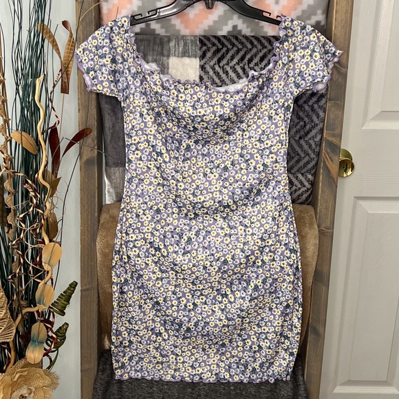 SHEIN Dress - Picture 3 of 5